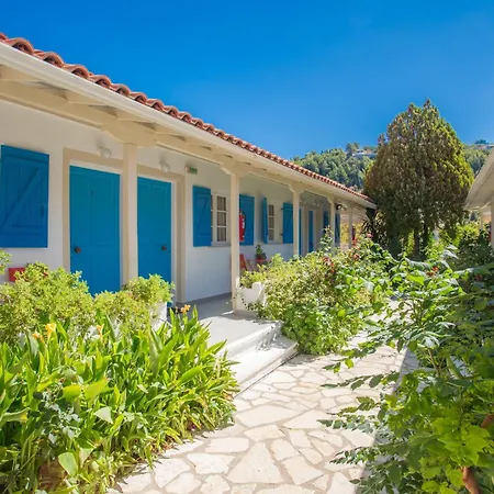 Apartment Blue White House Kalamitsi (Lefkada)